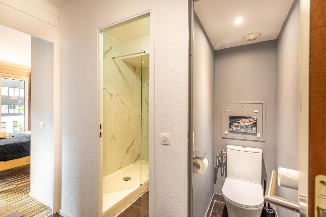 Paris Expo Apart Hotel - Porte De Versailles - 2R & Parking อิซซีเลมูลิโนต์ ภายนอก รูปภาพ