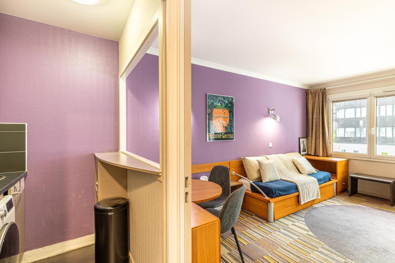 Paris Expo Apart Hotel - Porte De Versailles - 2R & Parking อิซซีเลมูลิโนต์ ภายนอก รูปภาพ